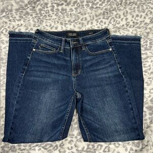 Judy blue dark wash size 5 non Distressed